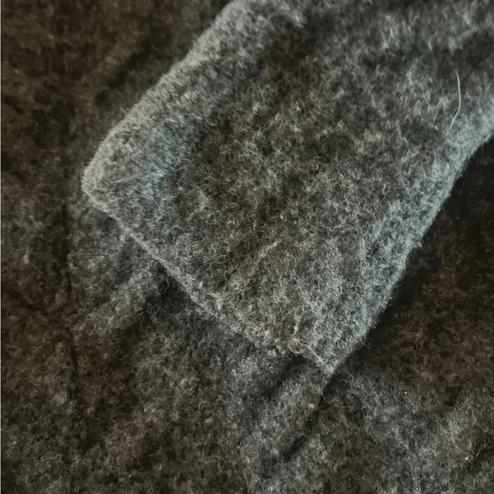 ARAN SWEATER MARKET 100% NERINO WOOL KIDS LONG SLEEVE MOCK TURTLE BECK SWEATER - Picture 3 of 7